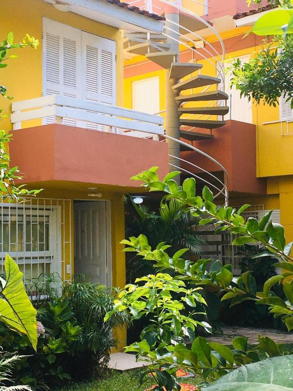  Casas Amarelas