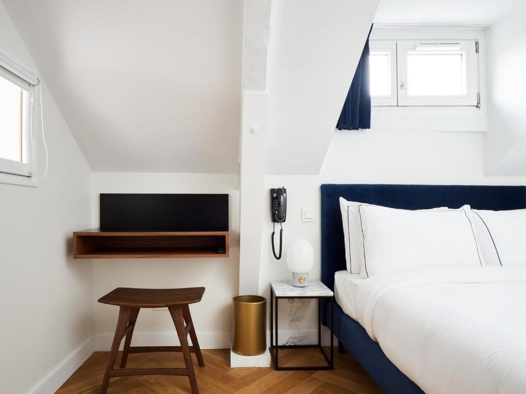 Hôtel Rendez-Vous Batignolles - Resim 13