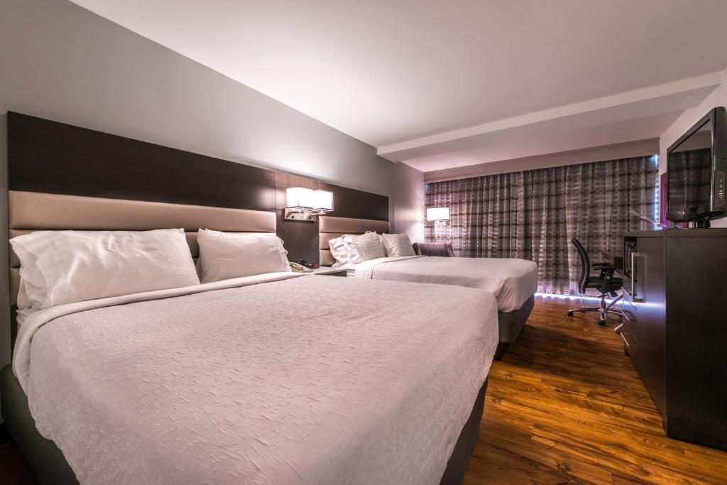 Holiday Inn Hotel and Suites Beaumont-Plaza I-10 & Walden, an IHG Hotel - 