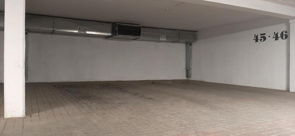 Forrest Apartments & Hostel - Resim 36