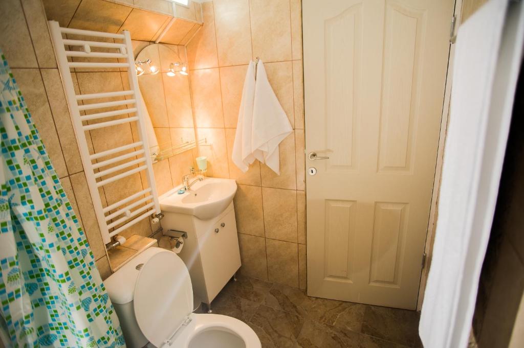 ULLYSSES GUEST HOUSE - Resim 23