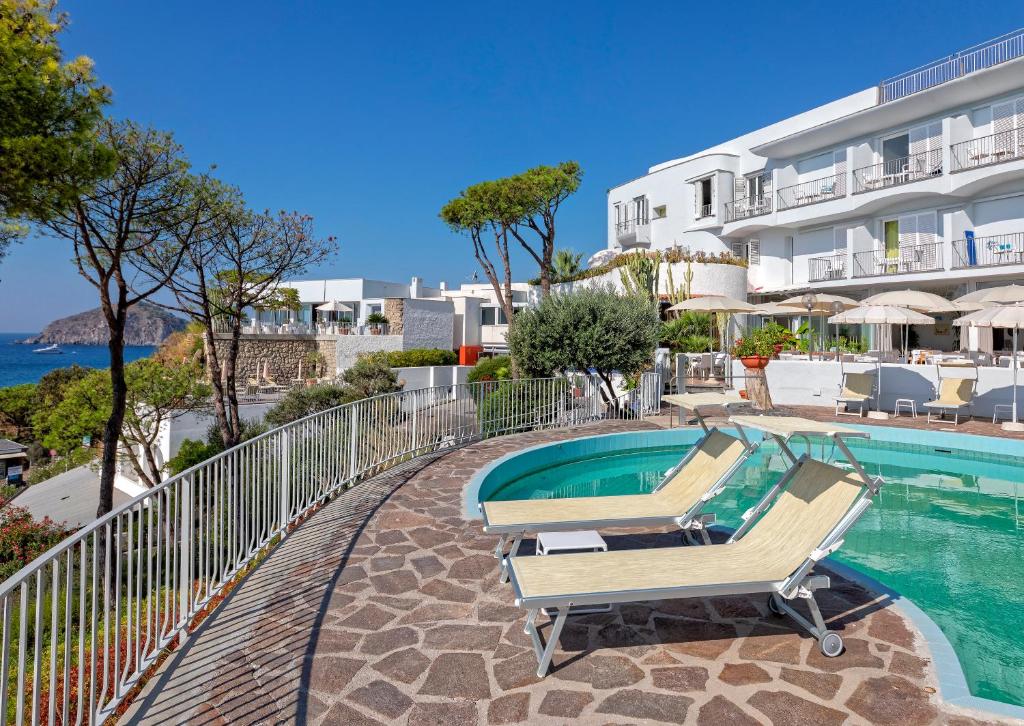 Бассейн в Hotel San Giorgio Terme или поблизости
