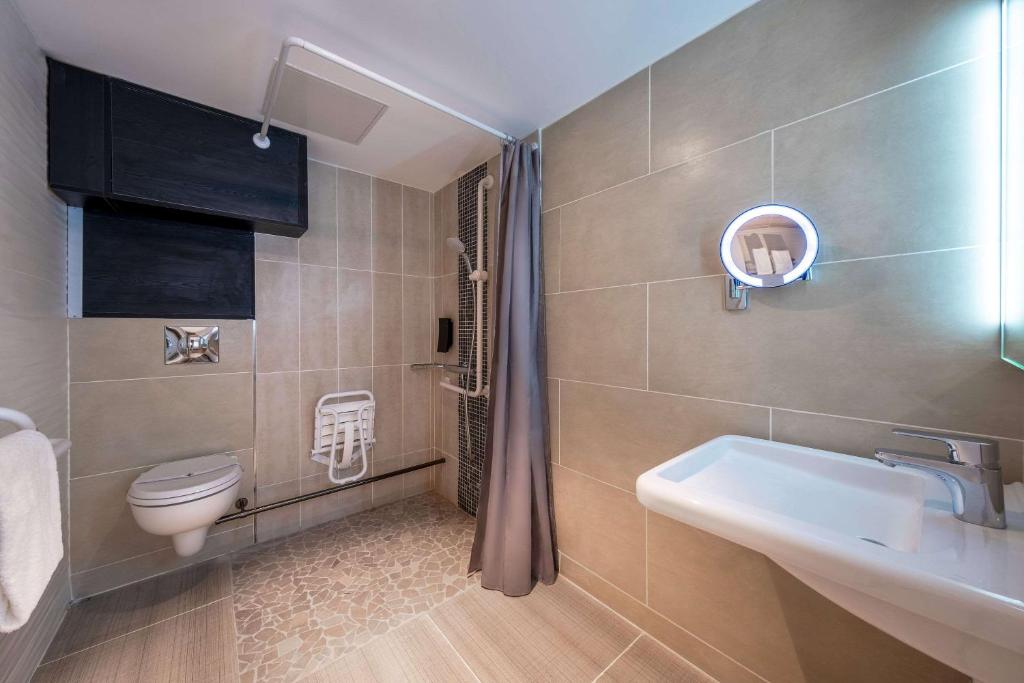 Koupelna v ubytování Quality Hotel Toulouse Centre
