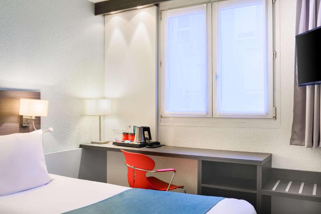 Kyriad Lille Gare - Grand Palais - Resim 33