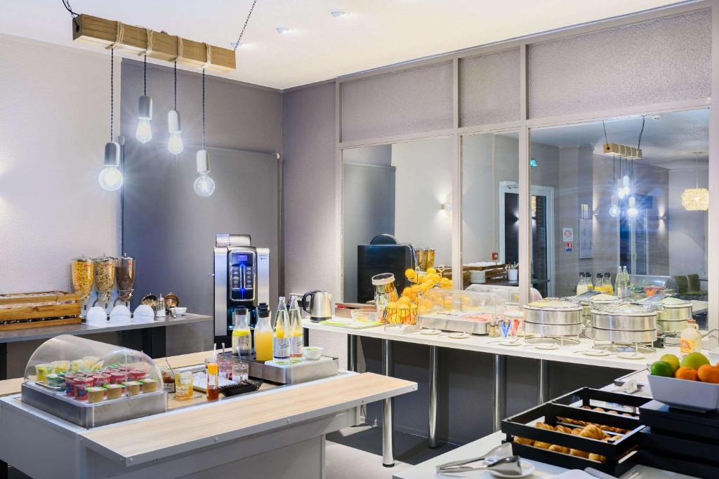 Kyriad Lille Gare - Grand Palais - Resim 16