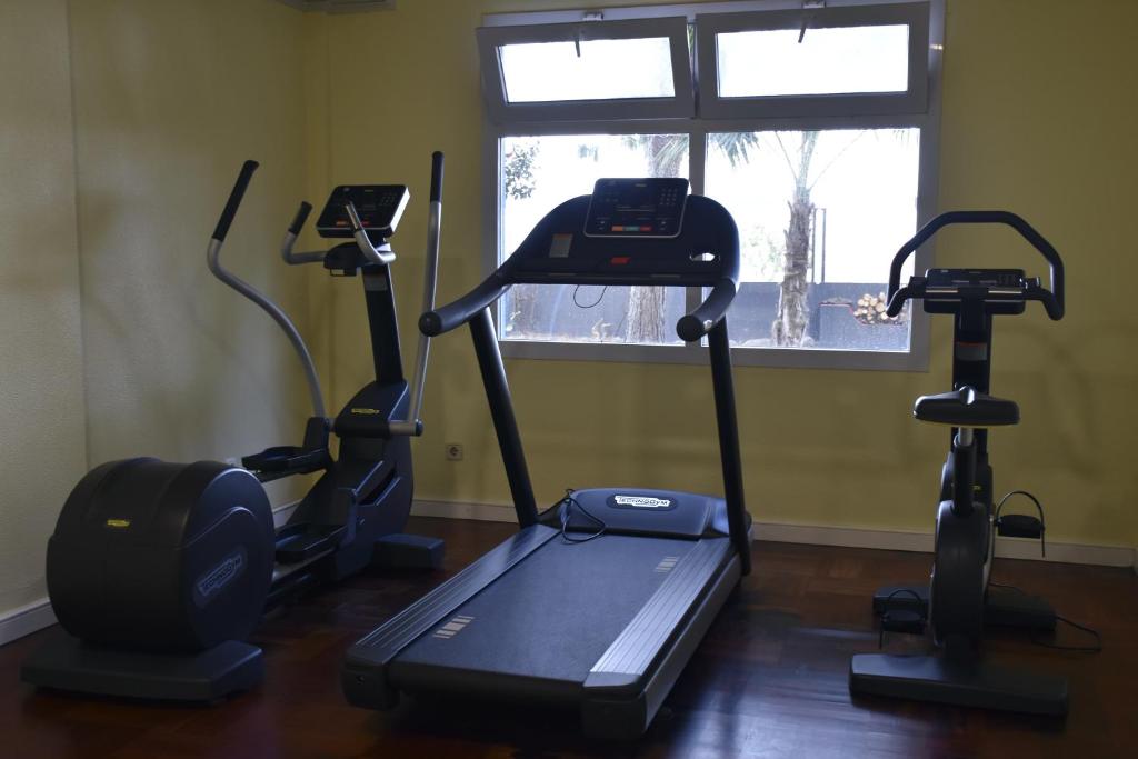 Fitness centrum a/nebo fitness zařízení v ubytování Hotel O Colmo