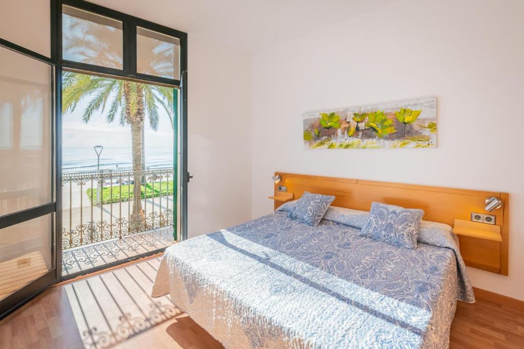 Posteľ alebo postele v izbe v ubytovaní InSitges Ribera's Beach