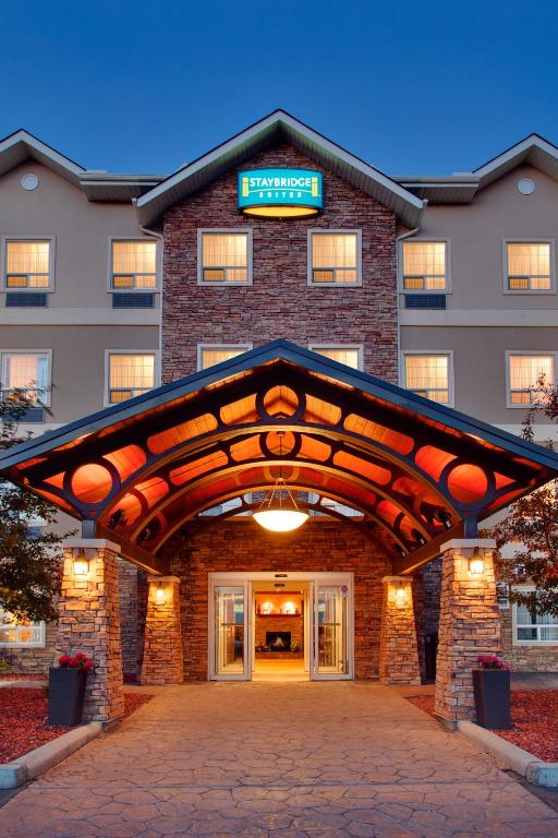 Staybridge Suites - Calgary Airport by IHG - Resim 19