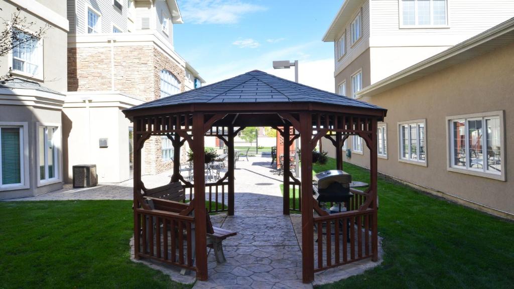 Staybridge Suites - Calgary Airport by IHG - Resim 26