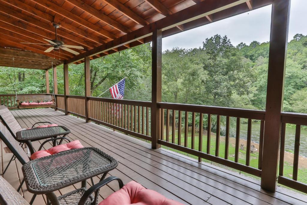 Mineral BluffにあるHEAVEN ON THE TOCCOA Where you will Enjoy the Sites and Sounds of the Toccoa Riverの扁平扁平扁平扁平扁平扁平扁平扁平扁平扁平扁平扁平扁平扁平扁平扁平扁平扁平扁平�û扁û扁û扁û扁扁扁û扁û扁û扁û扁û扁û扁û扁扁扁扁扁扁扁扁扁扁扁ûûû扁扁ûû扁û