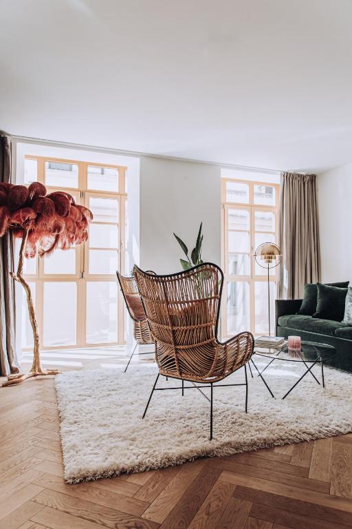 Ocho Suites & Kitchen - 16