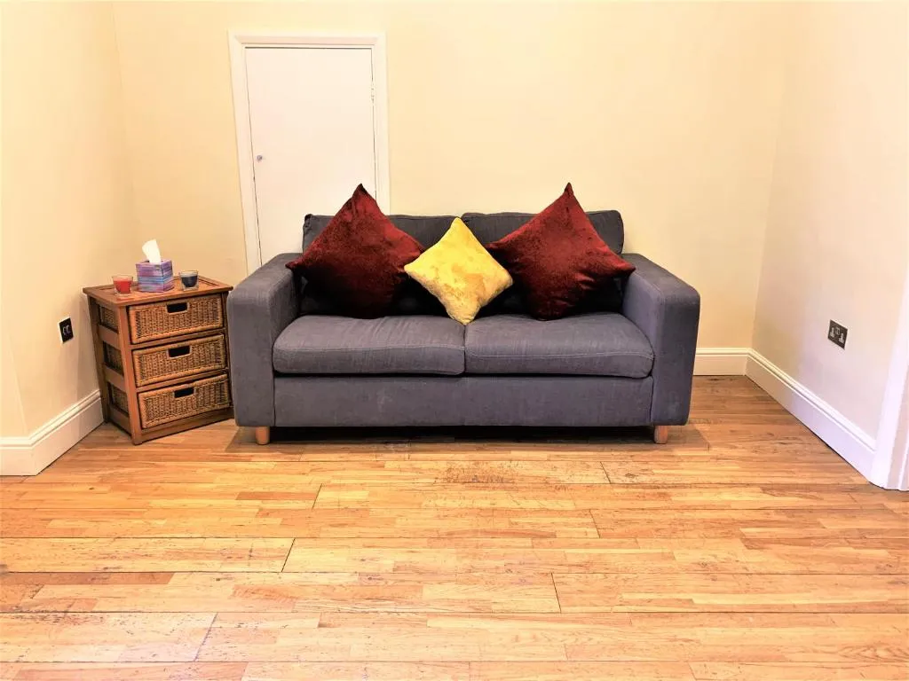 TWO BEDROOM HOUSE Knightsbridge, Londra, Marea Britanie