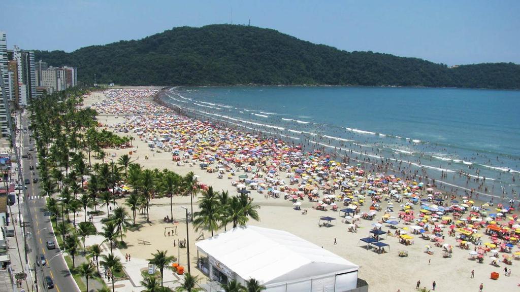  PRAIA GRANDE APARTAMENTO TEMPORADA com ar condicionado