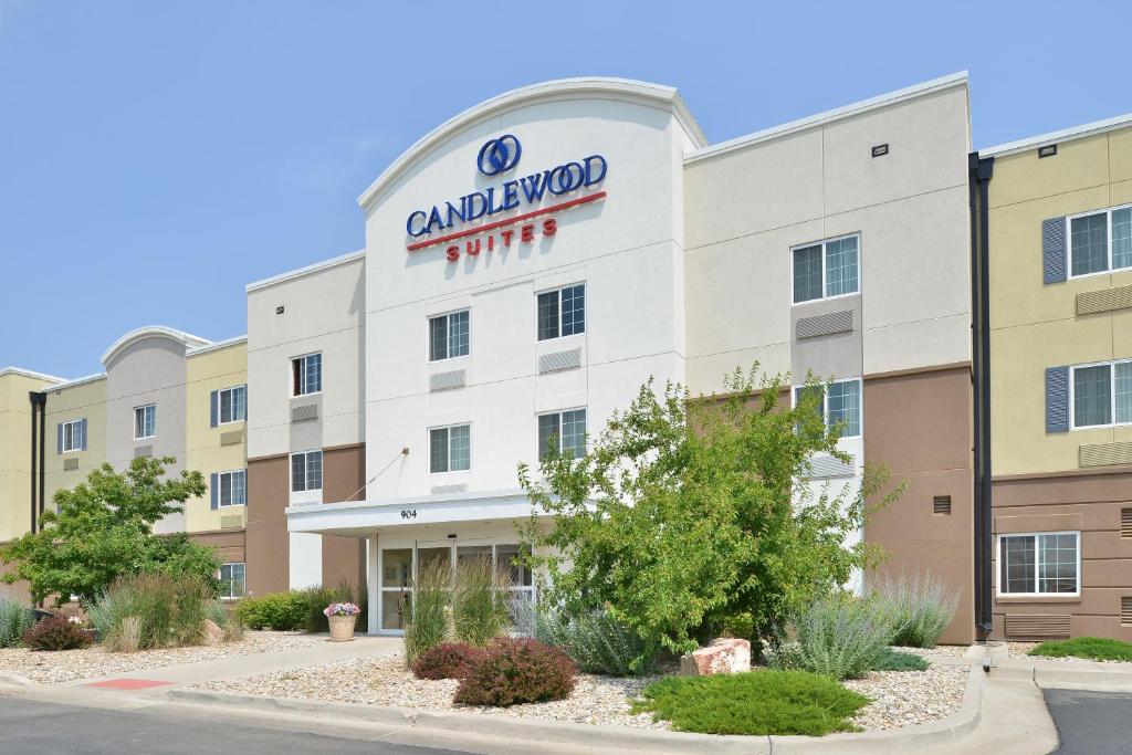 a rendering of the front of a cranbrook hotel at Candlewood Suites Gillette, an IHG Hotel in Gillette