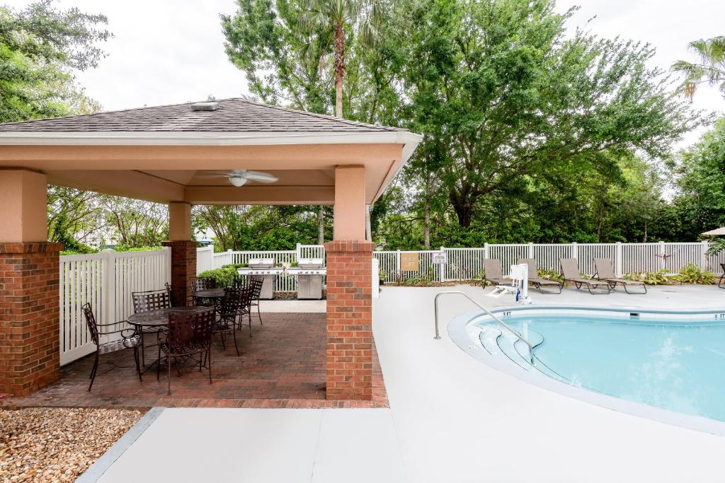 Candlewood Suites Lake Mary by IHG photo