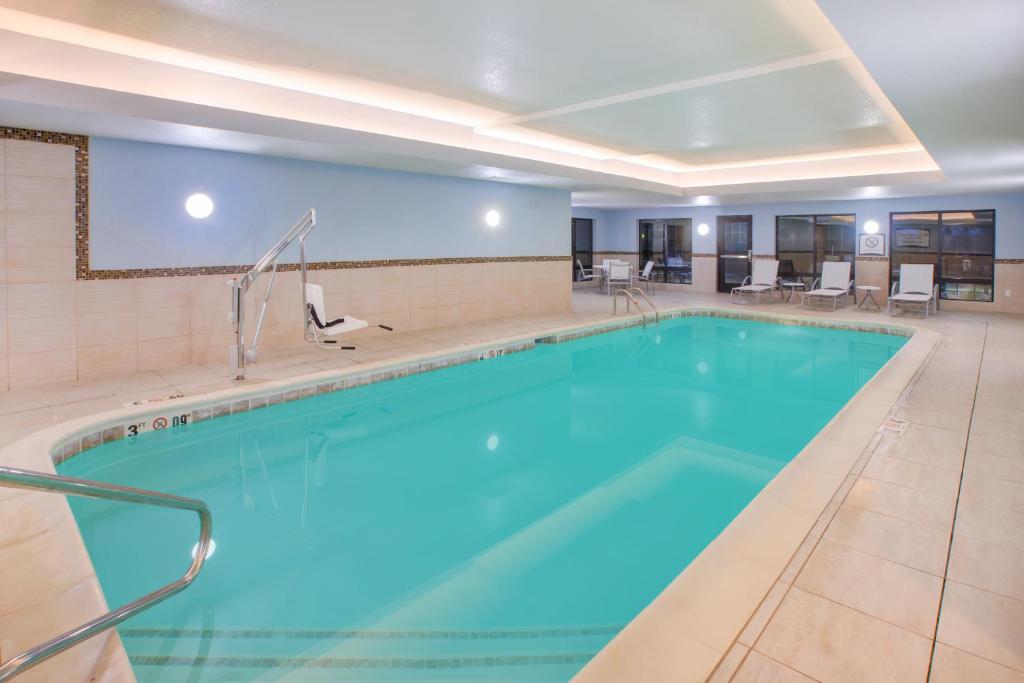 Staybridge Suites - Benton Harbor-St. Joseph by IHG photo