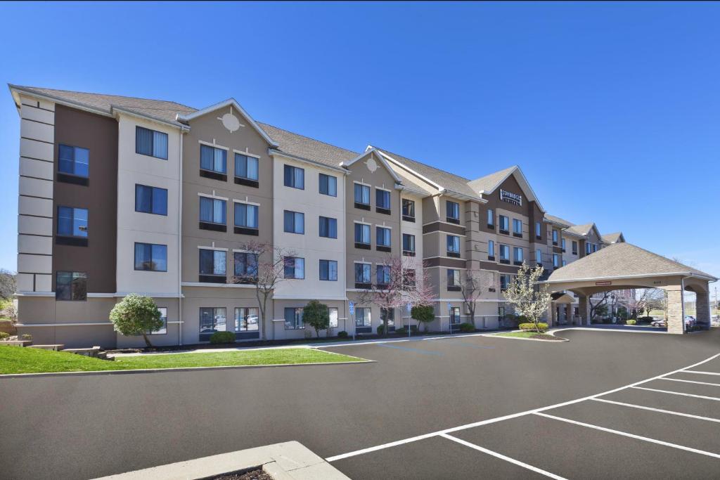 a rendering of a building with a parking lot at Staybridge Suites Columbia-Highway 63 & I-70, an IHG Hotel in Columbia