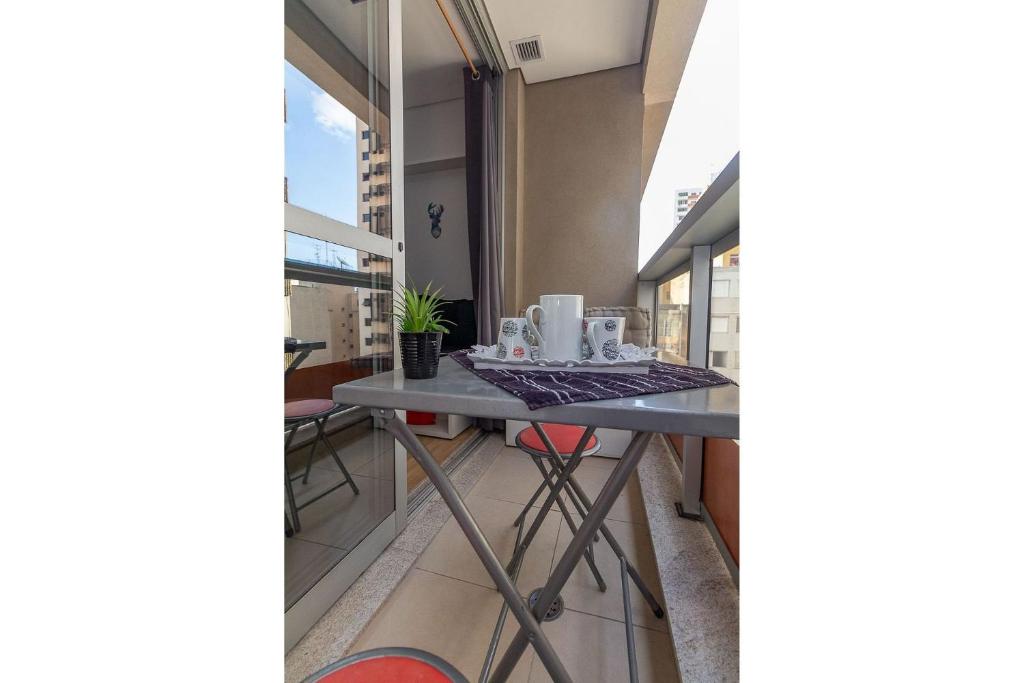  Apartamento c/infinity pool prox shopping Frei Caneca 704