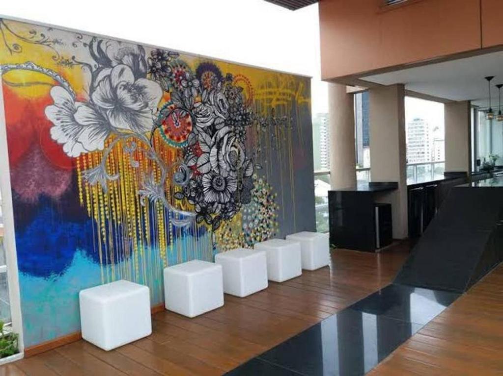  Apartamento c/infinity pool prox shopping Frei Caneca 704