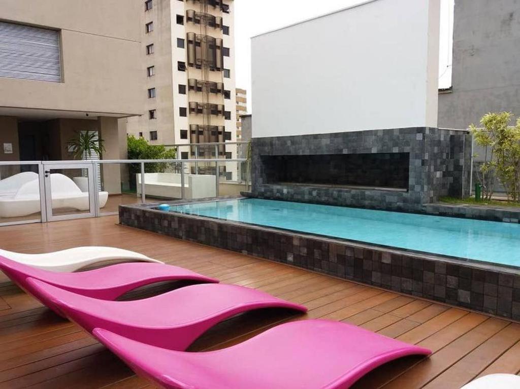  Apartamento c/infinity pool prox shopping Frei Caneca 704