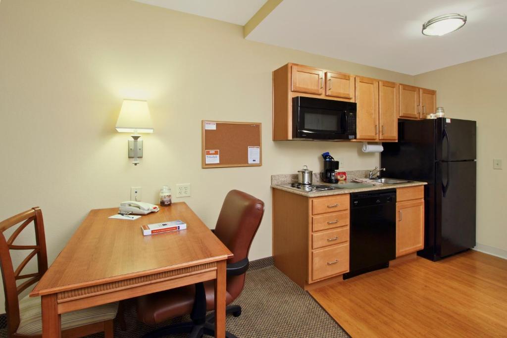 Candlewood Suites Norfolk Airport An Ihg Hotel Norfolk Updated 22 Prices