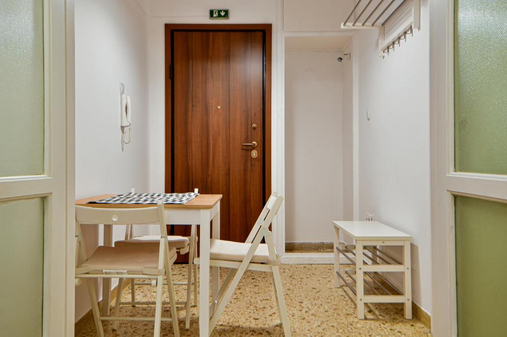 Zdjęcie z galerii obiektu Thiras Lovely Apartment BY ZAIN w Atenach