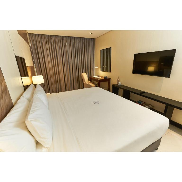 TV a/nebo společenská místnost v ubytování Summit Hotel Tacloban