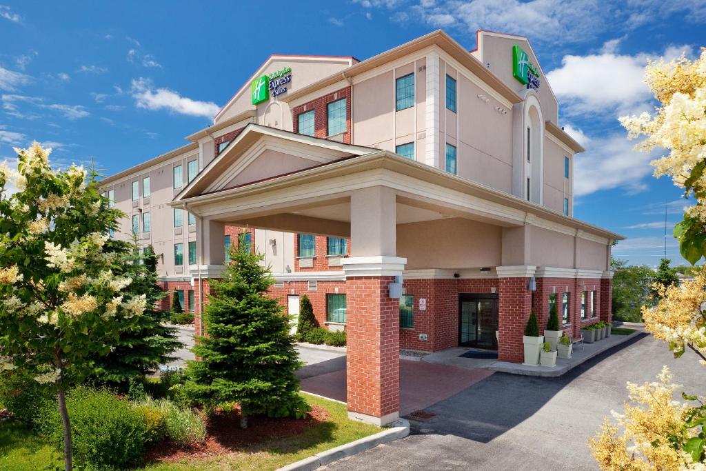 a rendering of the front of a hotel at Holiday Inn Express Hotel & Suites Barrie by IHG in Barrie