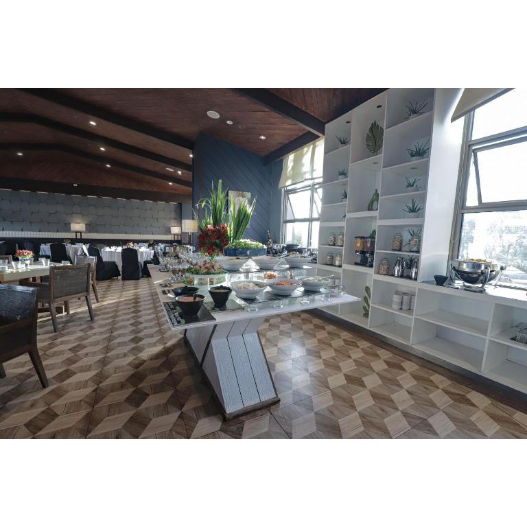 Restaurace v ubytování Summit Ridge Tagaytay - Newly Renovated