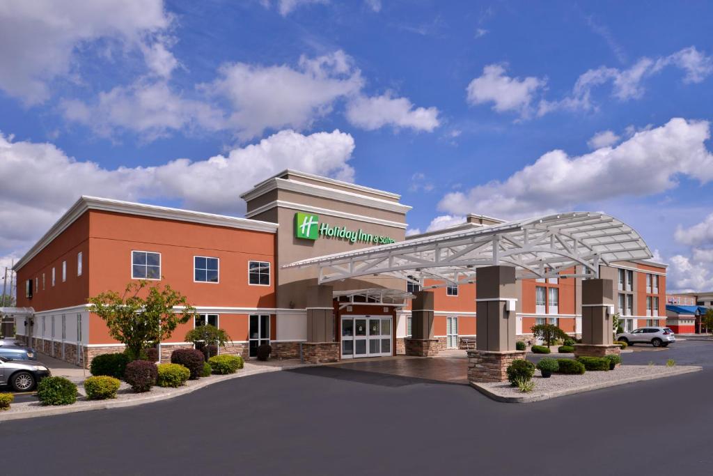 a rendering of a hampton inn and suites at Holiday Inn Hotel & Suites Rochester - Marketplace, an IHG Hotel in Rochester