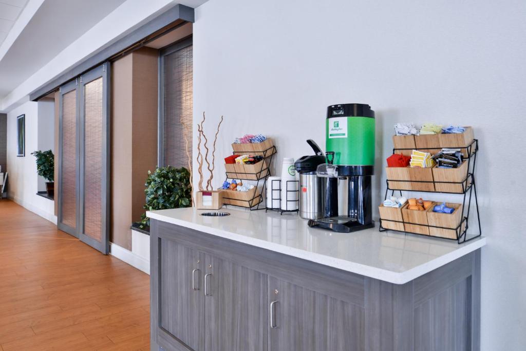 Holiday Inn Hotel & Suites Rochester - Marketplace by IHG photo