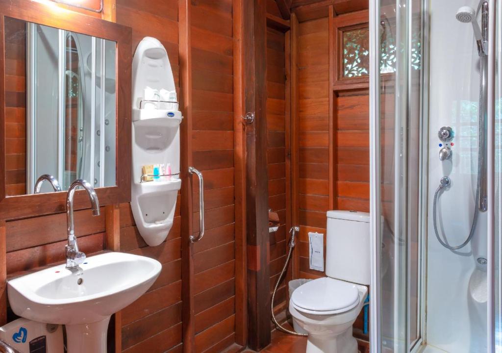 Un baño de Phuwanalee Resort