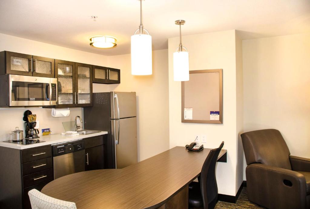 Candlewood Suites York, an IHG Hotel - One-Bedroom Queen Suite - Non-Smoking
