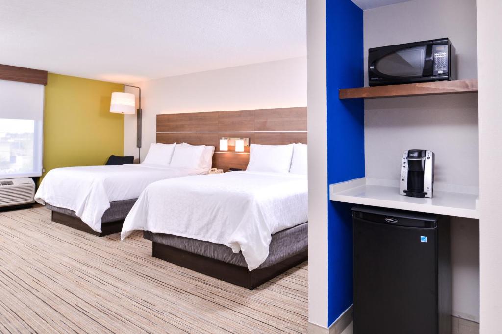 Holiday Inn Express Hotel & Suites Tampa-Anderson Road-Veterans Exp by IHG photo