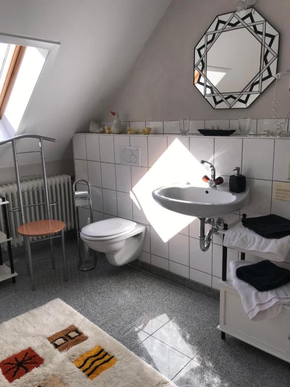 Koupelna v ubytování Waldhotel Auerhahn "Hochkopfhaus"