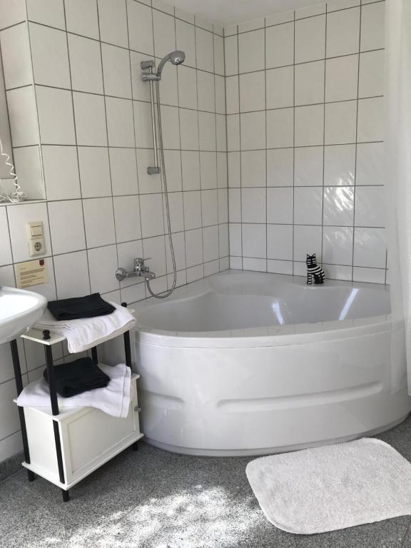 Koupelna v ubytování Waldhotel Auerhahn "Hochkopfhaus"