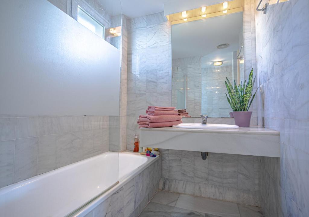 Fotografie z fotogalerie ubytování Casa Naranjos v destinaci Marbella