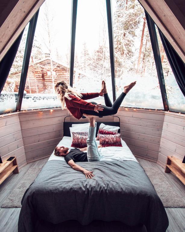 Postel nebo postele na pokoji v ubytování Pyhä Igloos