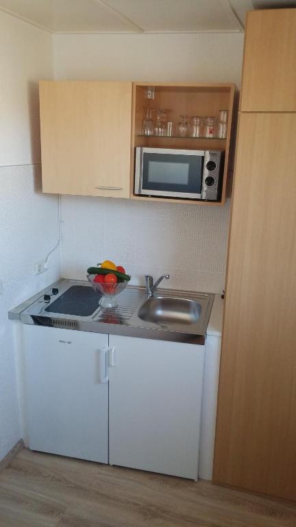 Kuchyň nebo kuchyňský kout v ubytování Gästehaus Labahn