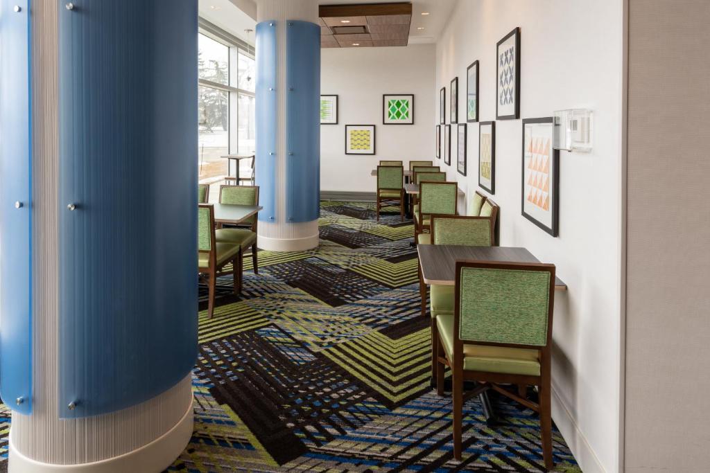 Holiday Inn Express & Suites - Saskatoon East - University by IHG - Resim 41