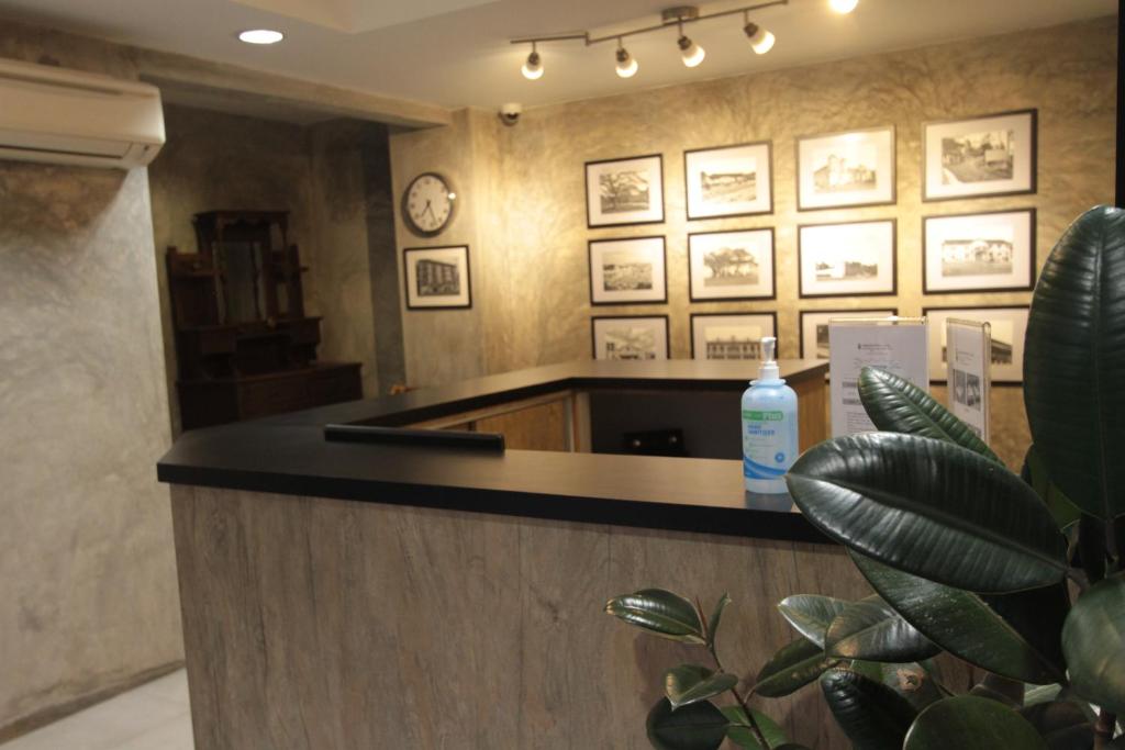 Vstupní hala nebo recepce v ubytování Barrack Street Hotel