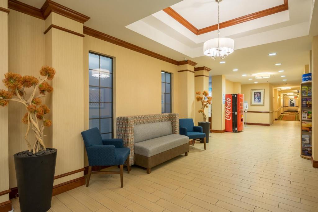 Holiday Inn Express and Suites Quakertown - Allentown Area by IHG photo