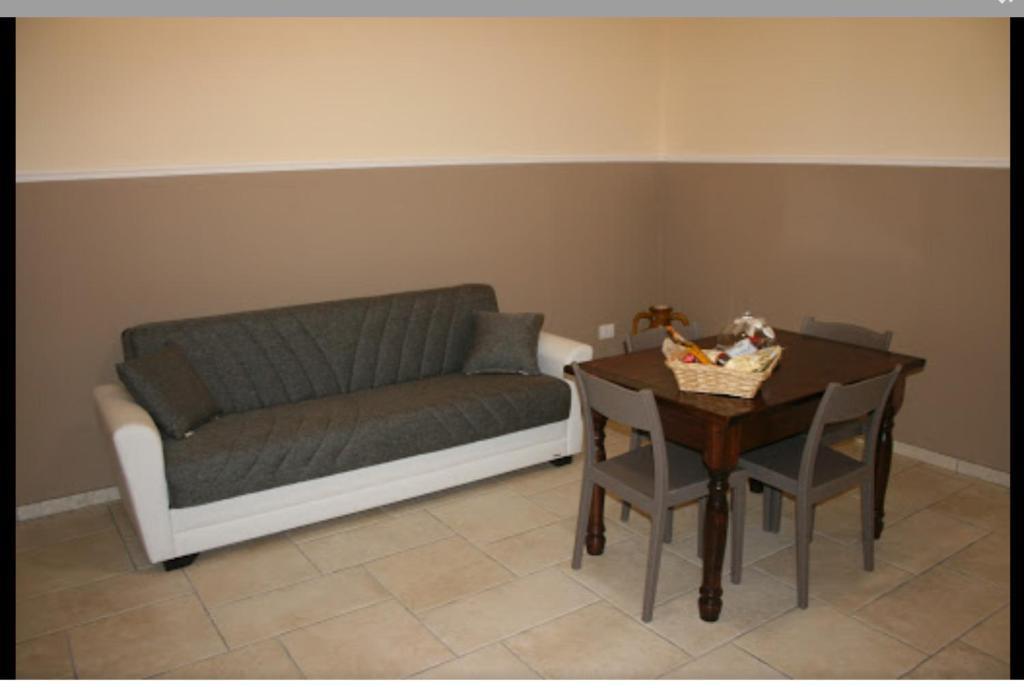 A seating area at casa vacanze la pizzica