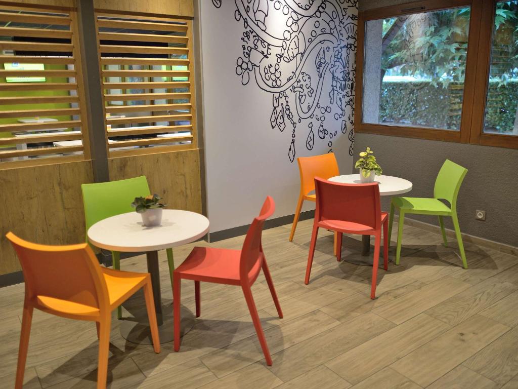 Posezení v ubytování Ibis Budget Avignon Nord