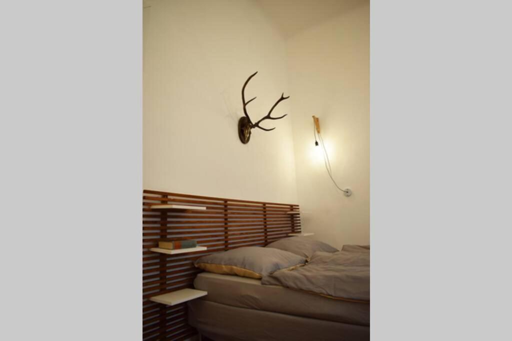 Cosy apartment just next to Parliament 1054 Budapest, Zoltán utca 11 4 floor 13/b kép - 1