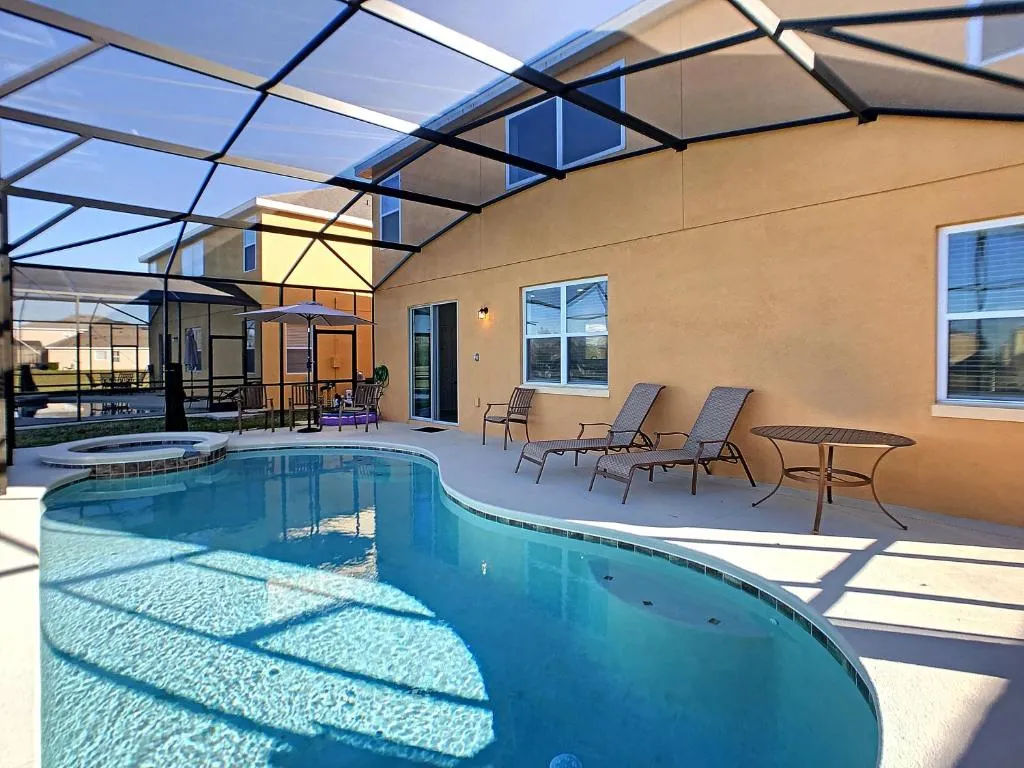 Crofton Getaway by Florida Spirit, Davenport, United States