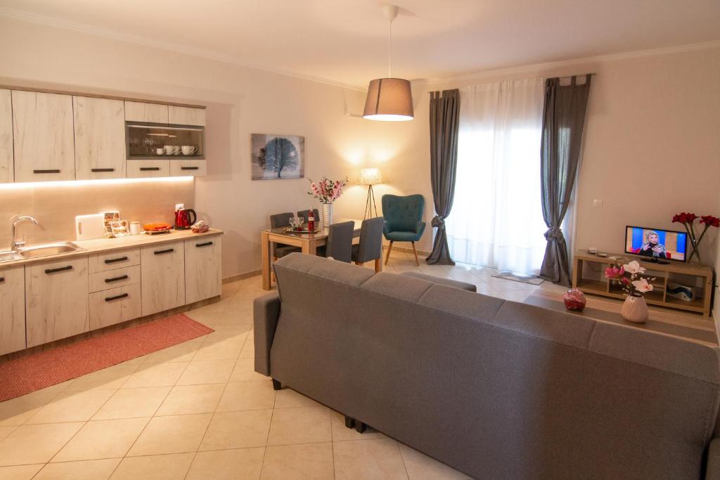 A kitchen or kitchenette at M&M apartments 1