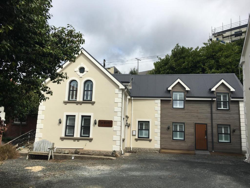 The Stables Dunedin - Resim 5