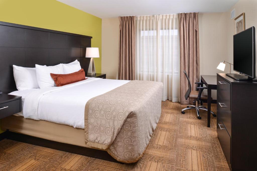 Staybridge Suites Merrillville, an IHG Hotel - King Studio Suite