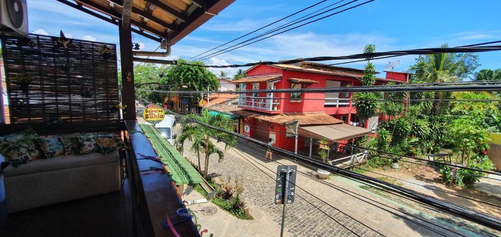 a view of a city street from a train at Hostel Rota 027 Itacaré in Itacaré